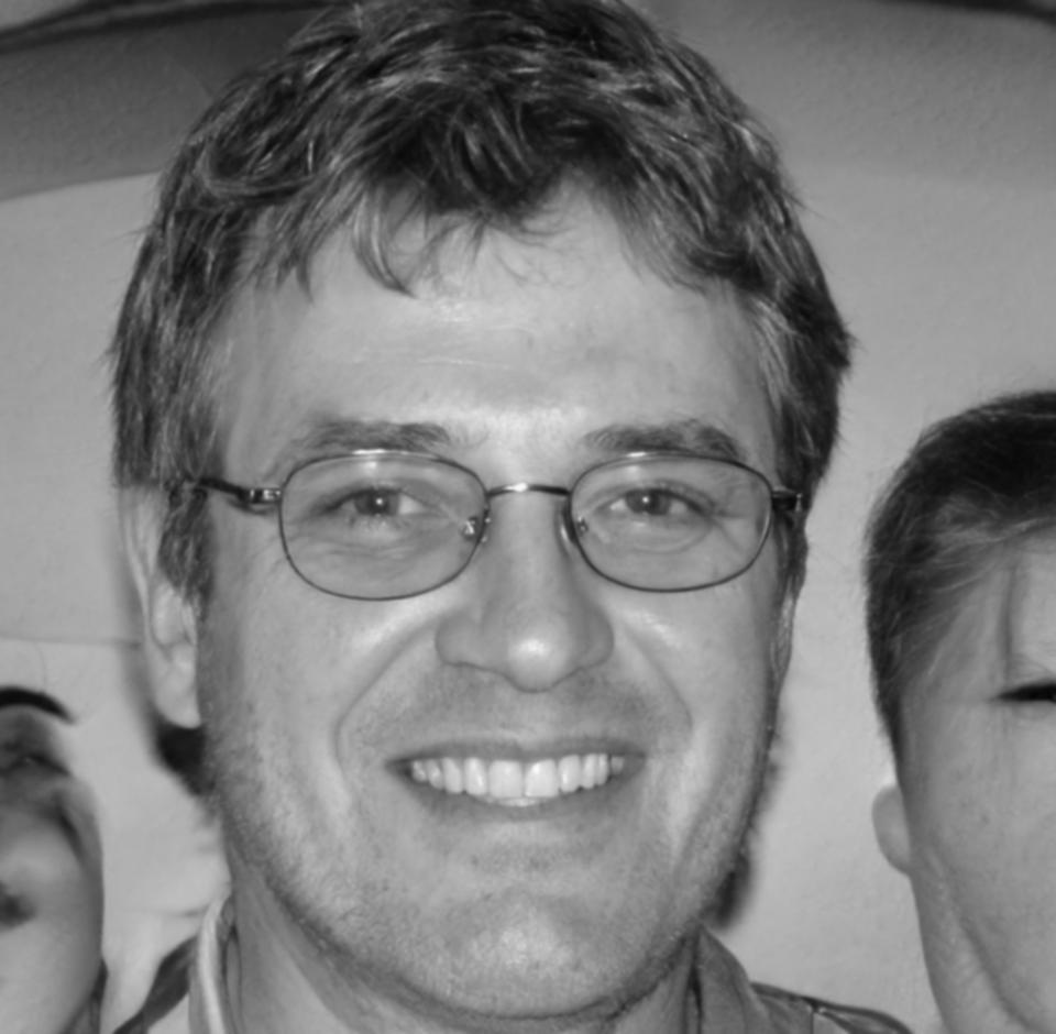 Portrait von Finanzexperte Klaus Brenner
